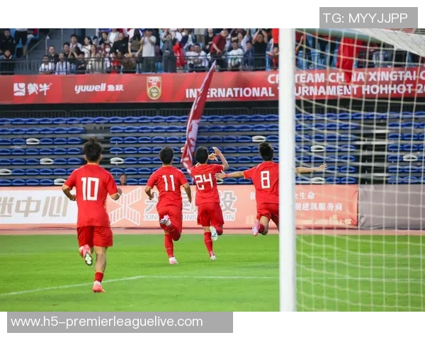 中国足球吧：探索中国足球的未来与发展之路，共同见证绿茵场上的辉煌与梦想